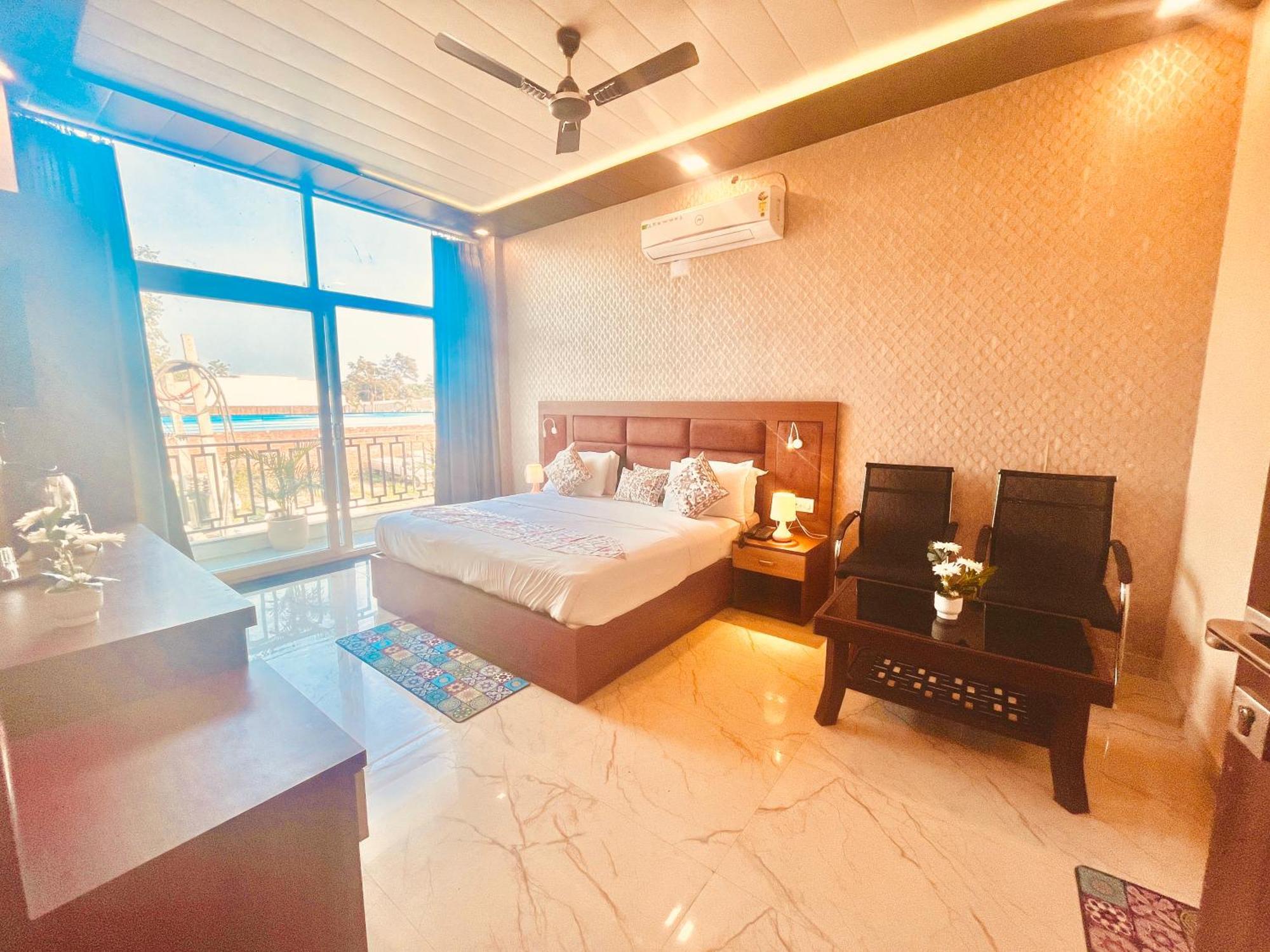 Heaven Resort Ayodhya Bagian luar foto