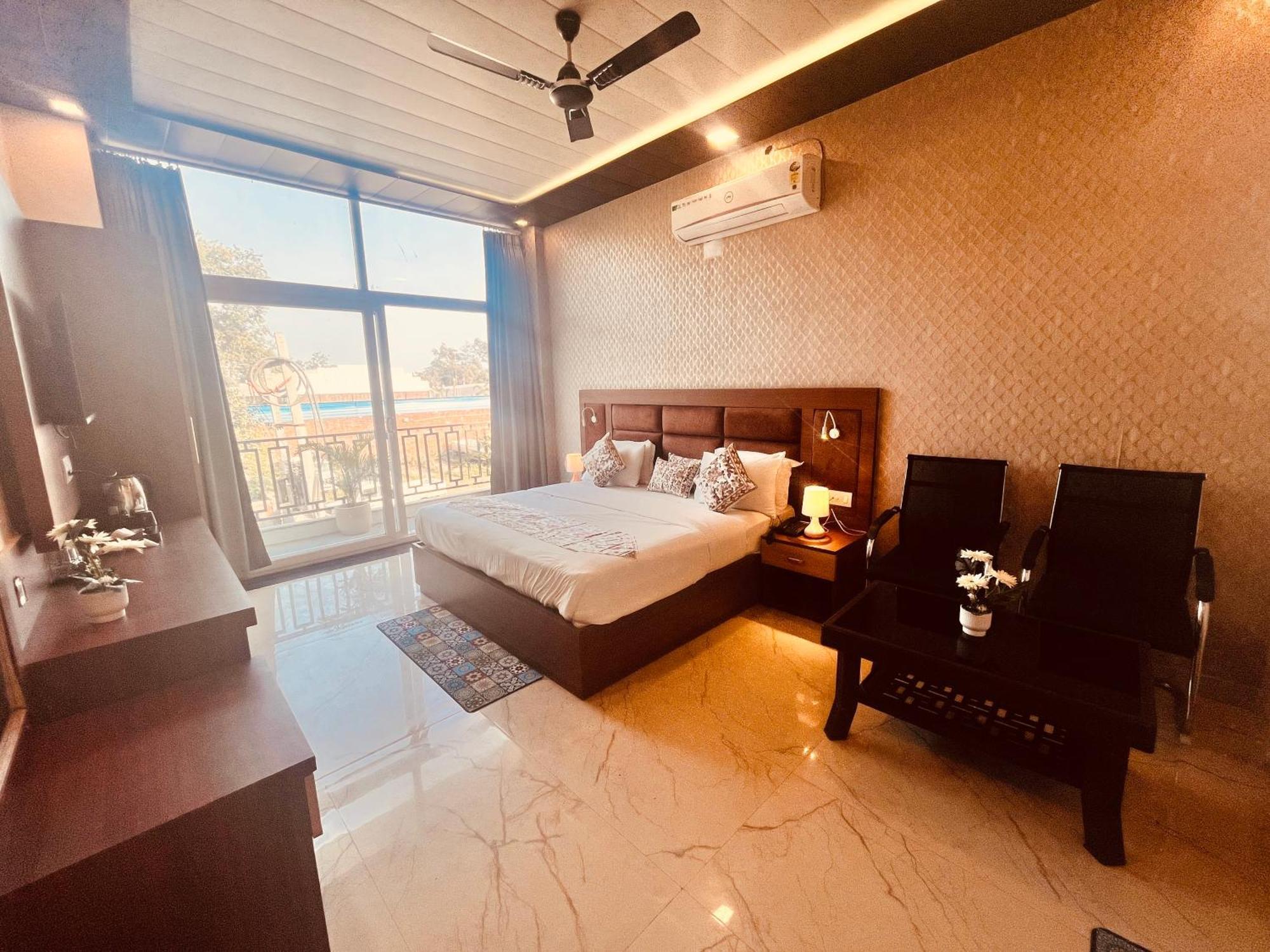 Heaven Resort Ayodhya Bagian luar foto