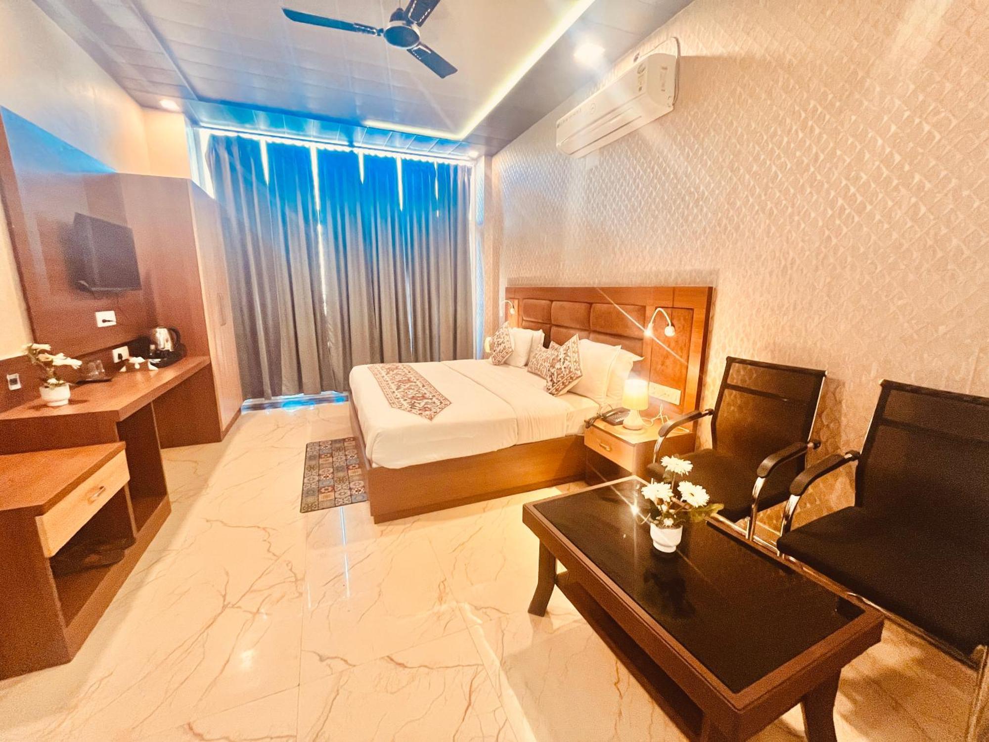 Heaven Resort Ayodhya Bagian luar foto