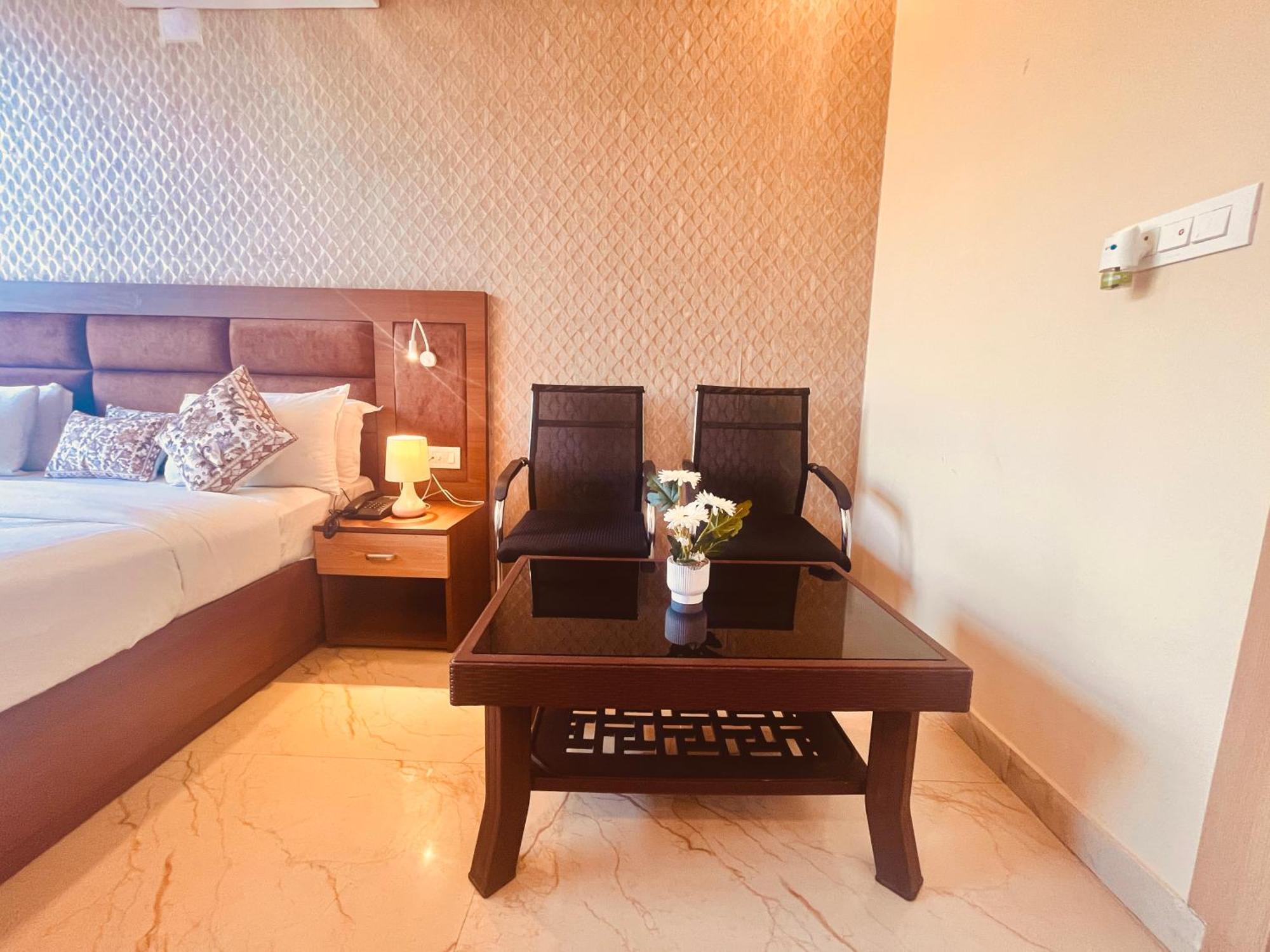 Heaven Resort Ayodhya Bagian luar foto